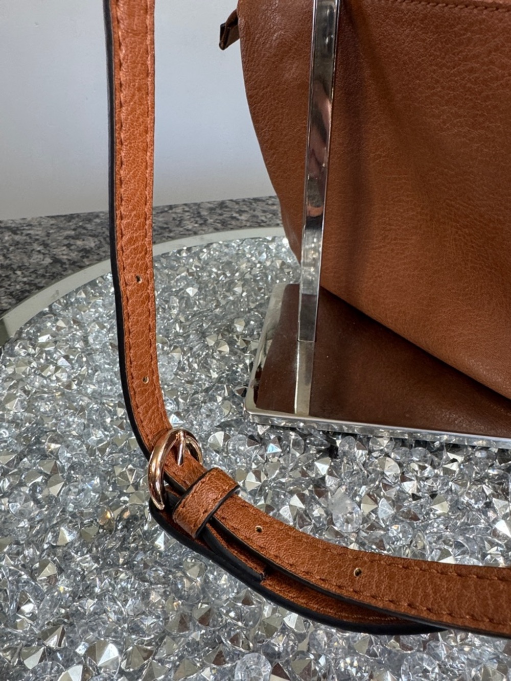 LC Lauren Conrad Brown Leather Crossbody - Picture 7 of 12